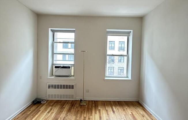 1 bed, 1 bath, $3,800, Unit 3A