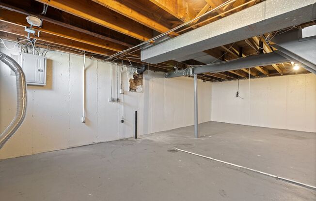 2 beds, 1.5 baths, 830 sqft, $1,300, Unit 9774 Lynntown Court