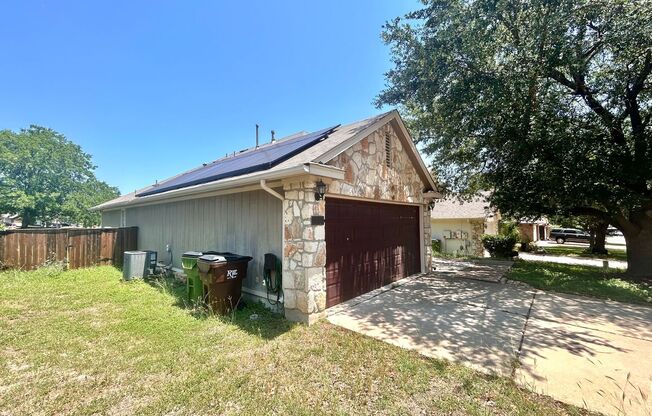 Charming Rustic Retreat – 3 Bed, 2 Bath Single-Story Home!