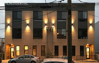 1221 N 27 ST