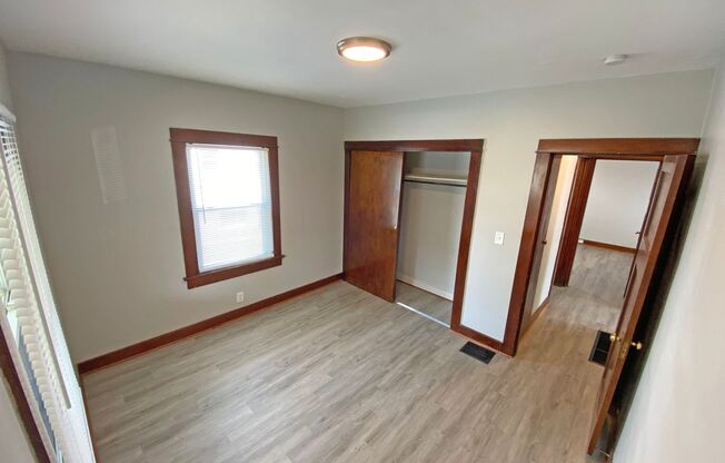 3 beds, 1 bath, $1,050