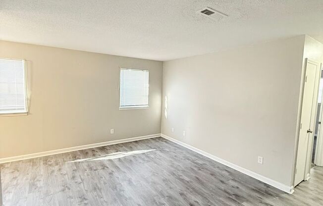 1 bed, 1 bath, 750 sqft, $1,145, Unit 3D