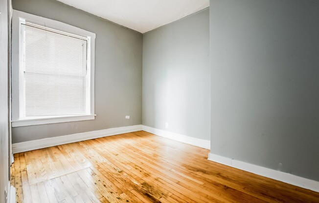 2 beds, 1 bath, 1,000 sqft, $1,495, Unit 4232 1/2 - 2E
