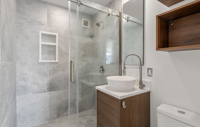 4 beds, 3.5 baths, 2,500 sqft, $17,500, Unit 41 AB