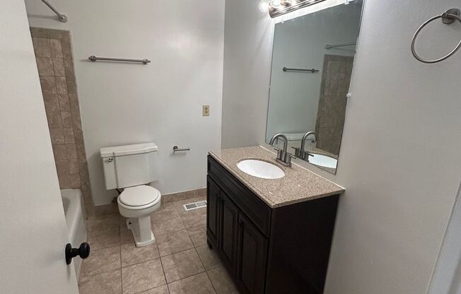 2 beds, 1.5 baths, 1,045 sqft, $1,100, Unit B2-03