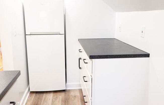 8220 Greenwood Ave FHY Properties, LLC