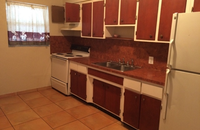 932 NW 3 AVE - LUMAX