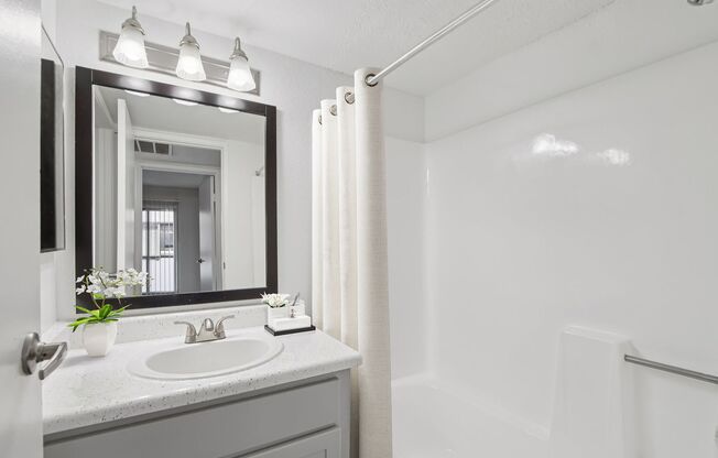 2 beds, 1.5 baths, 840 sqft, $1,349, Unit 2007