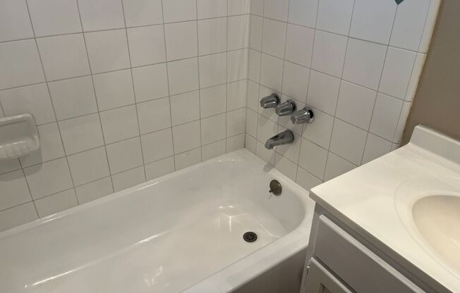 1 bed, 1 bath, 650 sqft, $1,850, Unit 4131-05