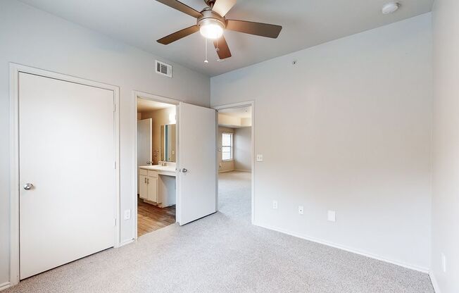 3 beds, 2 baths, 1,150 sqft, $1,438