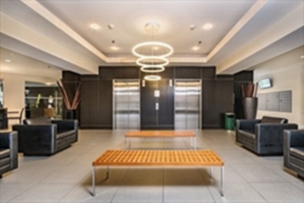 2 beds, 1.5 baths, 840 sqft, $2,900, Unit 604