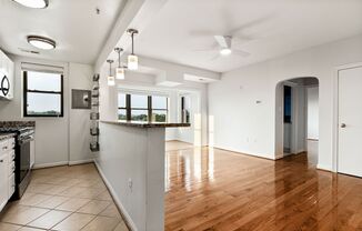 Available Now! Recently Updated, Spacious 1BR | 1B Condo With Sunroom / Parking Included!