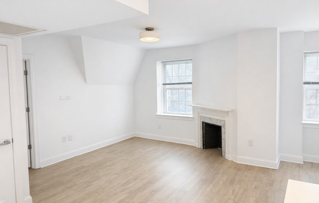 2 beds, 2 baths, 1,022 sqft, $2,795, Unit PH-16