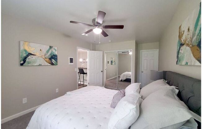 2 beds, 2 baths, 800 sqft, $2,495, Unit 221