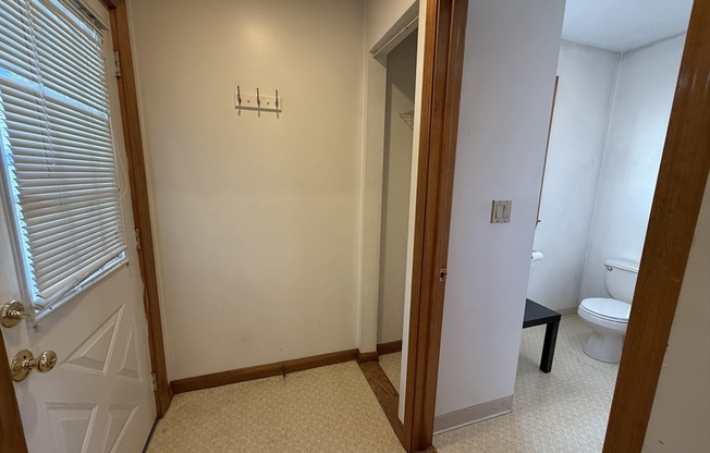 2 beds, 1.5 baths, $2,600, Unit 0