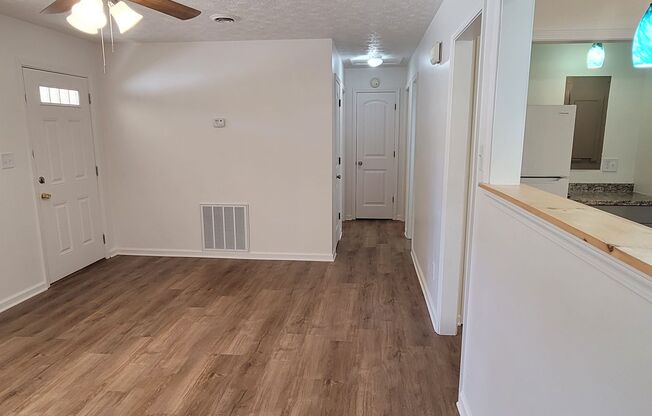 2 beds, 1 bath, $1,350