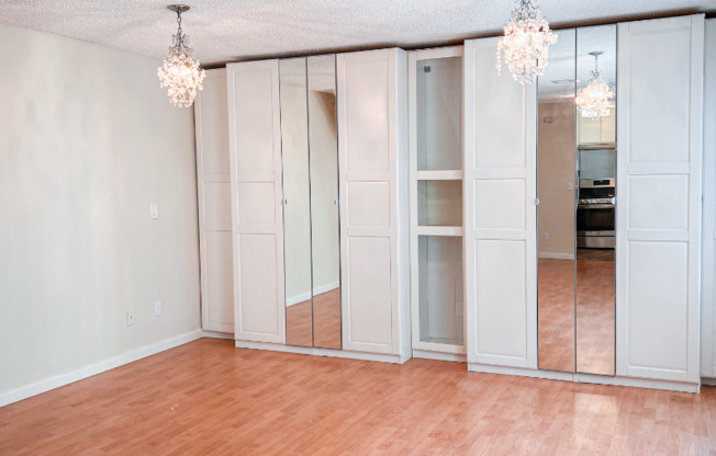 657 W CALIFORNIA AVE