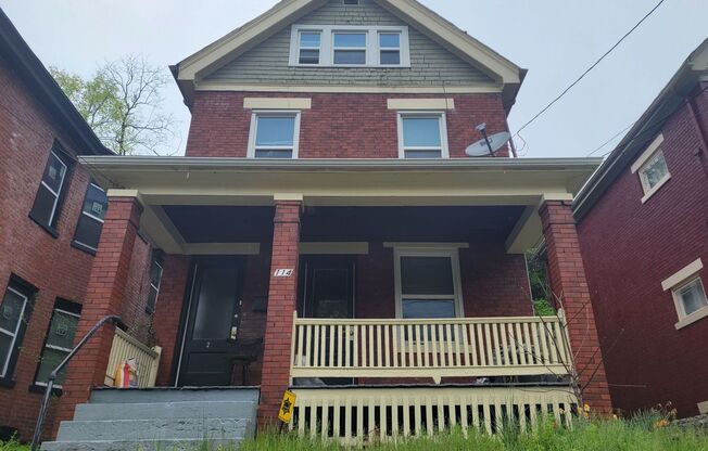 114 Valencia 5BR/1.5BA (Cincinnati)