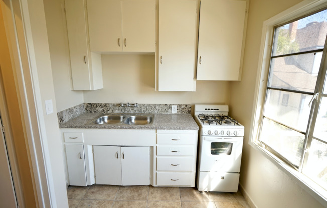 1 bed, 1 bath, 600 sqft, $1,600, Unit 4412