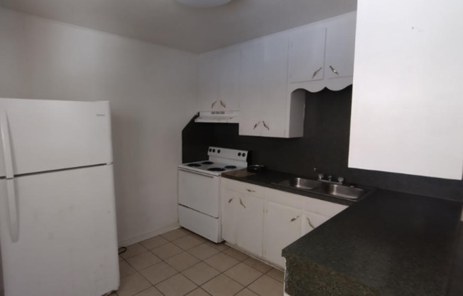 500 W RANCIER AVE
