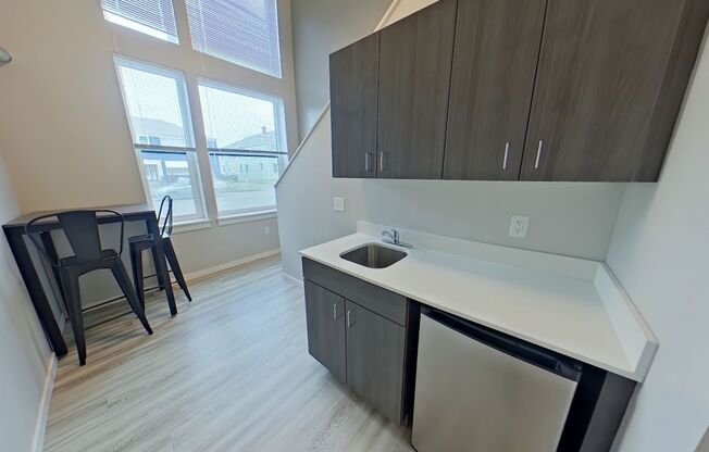 1 bed, 1 bath, 367 sqft, $1,175, Unit 108