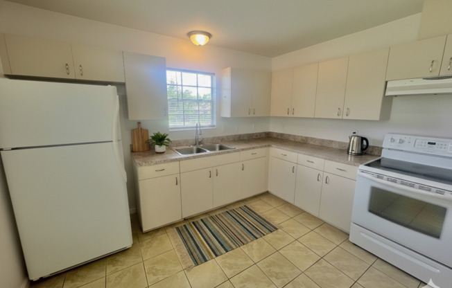 Live the Sanford Life | Move-In Ready at 3200 Hughey