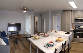 LB1027 - 1049 E. Hill St