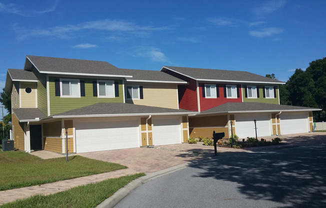 1306 EVERGREEN CT