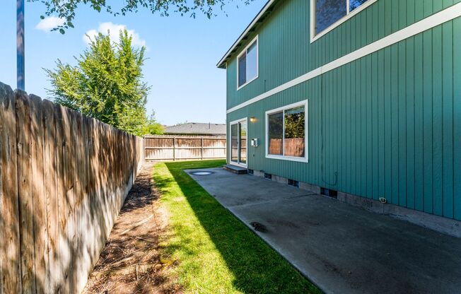 Live in Redmond Oregon