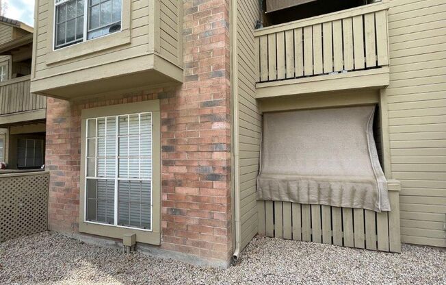 1 bed, 1 bath, $1,350, Unit # 160