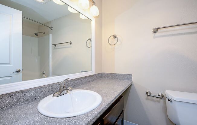 1 bed, 1 bath, 700 sqft, $1,599, Unit 1-103