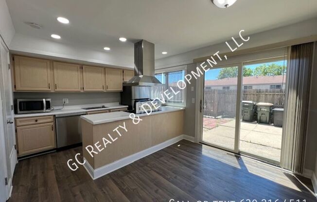 1803 BRISTOL WALK