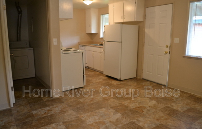 2300 W BOISE AVE