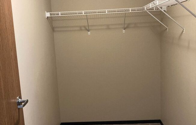 2 beds, 2 baths, 1,206 sqft, $1,860, Unit 5214