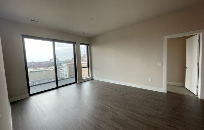2 beds, 2 baths, 1,173 sqft, $2,900, Unit 321 Jefferson-704