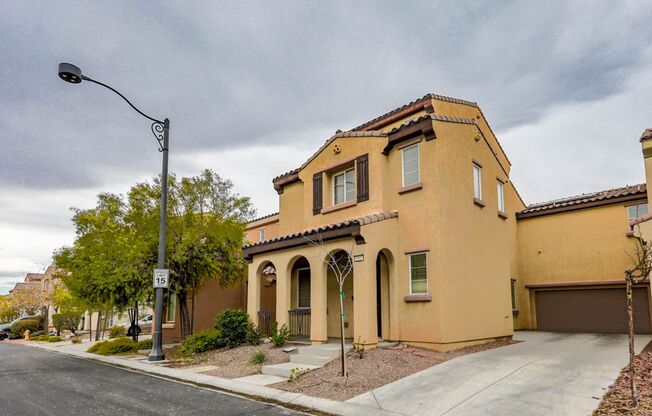 3 Story Home With Large Loft IN Providence
