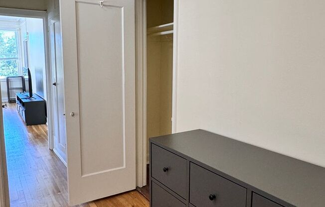 1 bed, 1 bath, 600 sqft, $2,695, Unit 26