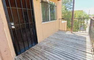 2 beds, 1 bath, 800 sqft, $875, Unit Unit D