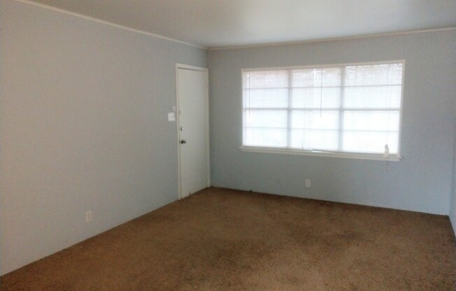 1 bed, 1 bath, 710 sqft, $795, Unit Apt #7