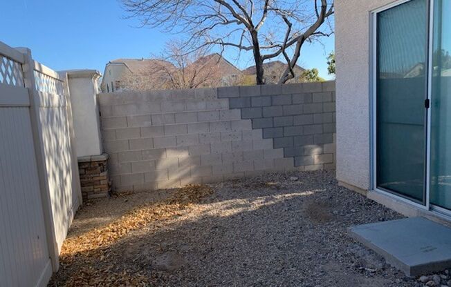 Great 3 bedroom home in Lamplight Community