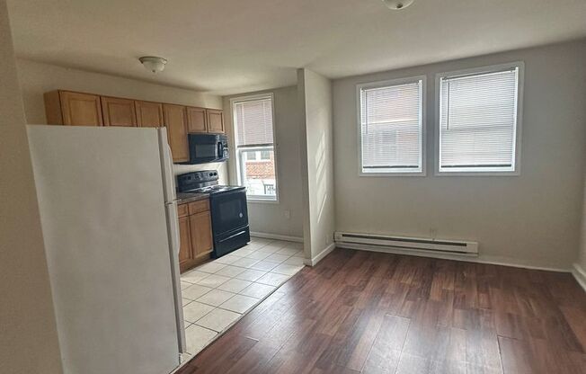 3 beds, 1 bath, $1,320