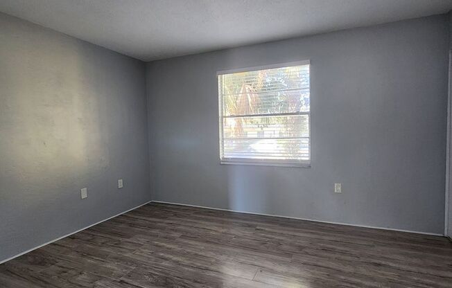 Spacious 1 Bd / 1 Ba Apartment Home ** UNDER NEW MANAGEMENT **