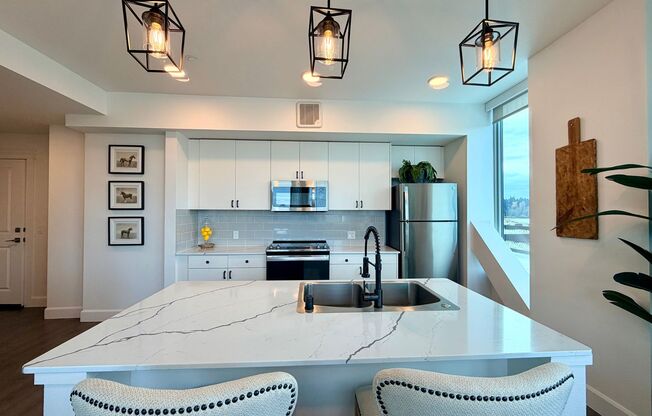 1 bed, 1 bath, 450 sqft, $2,450, Unit 410-401