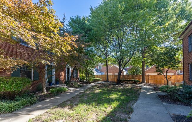 2-Bedroom, 4-Bathroom Otterbein Townhouse with Garage