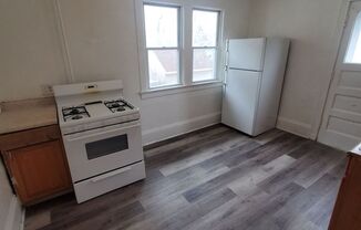 1 bed, 1 bath, 560 sqft, $795, Unit 504 #1