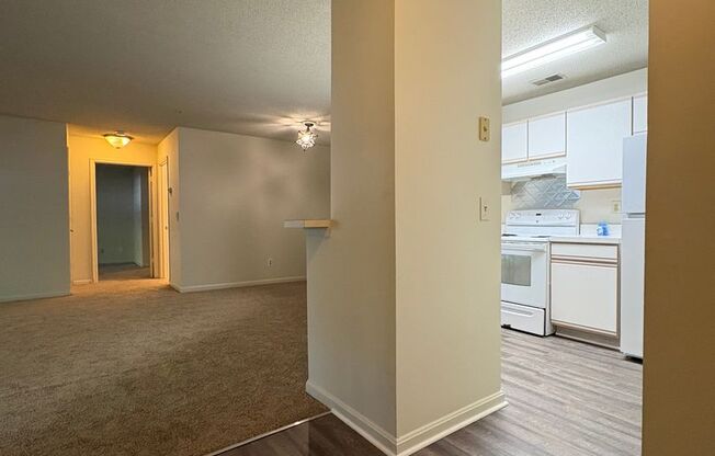 Charming 2 Bedroom/ 1 Bathroom Condo in Parkville, MD!