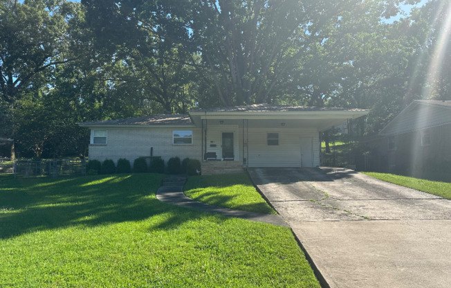 3811 IDLEWILD AVE