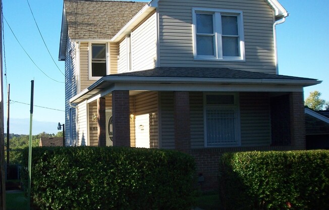 2 BR, 1 1/2 Bath, 2-Story Home for Rent - East McKeesport