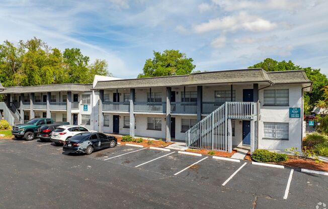 2 beds, 2 baths, 1,150 sqft, $1,249, Unit 4a-220