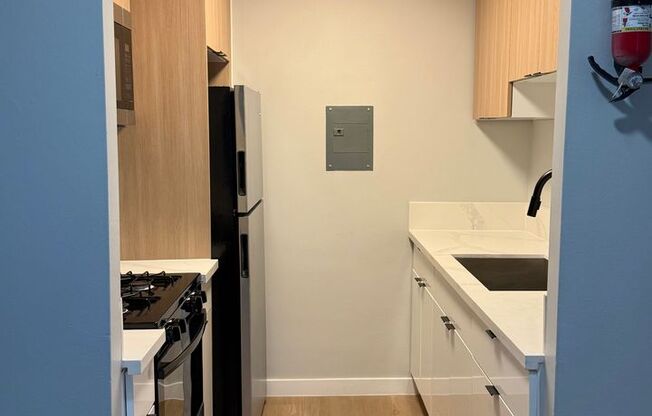 Park Apartments-Beautiful recently renovated